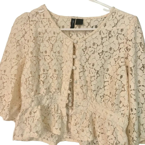 Lace boho top button up - Picture 2 of 2